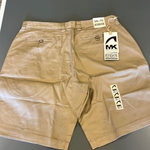 NWT Mens khaki shorts by Mountain Khakis 36w and 10 in. Inseam.